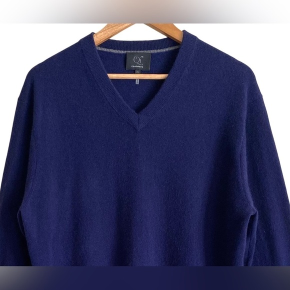 Qi 100% Cashmere Supersoft Preppy Lightweight V-Neck Pullover Sweater Sz XL - Picture 2 of 9
